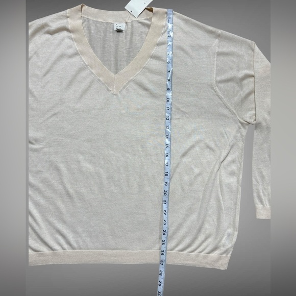 Women’s Long Sleeve Light Weight V-Neck Sweater by A New Direction NWT - Picture 10 of 14
